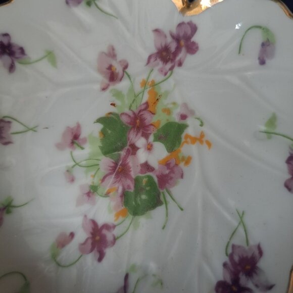 Vintage Norcrest Fine China Leaf Shaped Dish With Sweet Violets Design Gold Trim - Picture 6 of 8